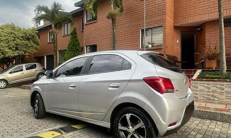 Vendo Chevrolet 2019...