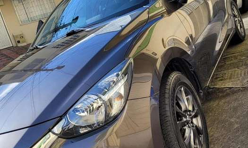 Mazda 2 Touring Nego...