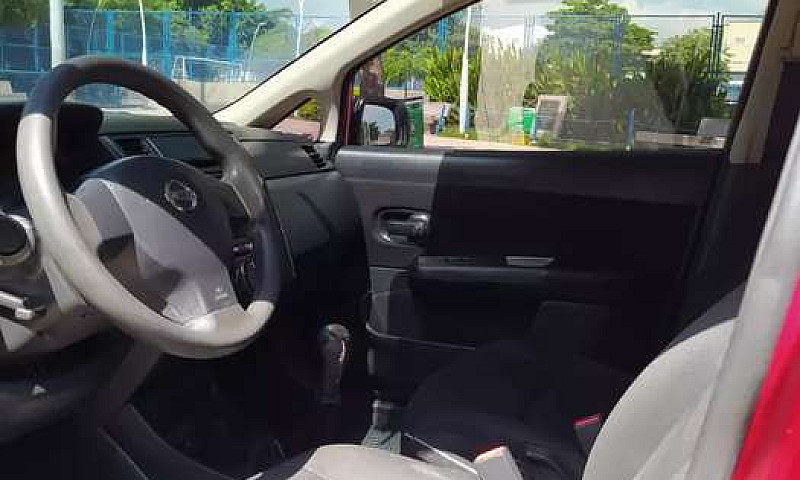 Nissan Tiida 2014 Me...
