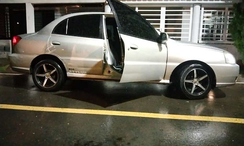 Vendo Carro Kia Styl...