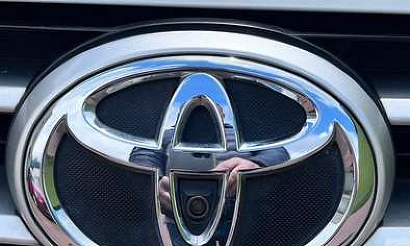 Camioneta Toyota For...