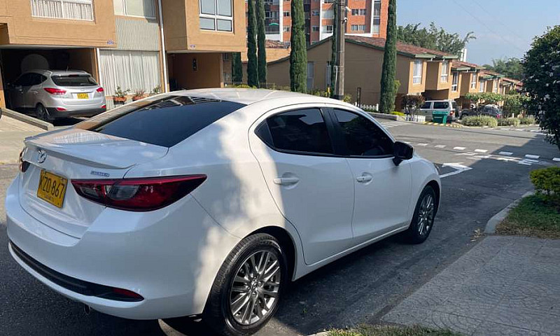 Se Vende Mazda 2 Gra...