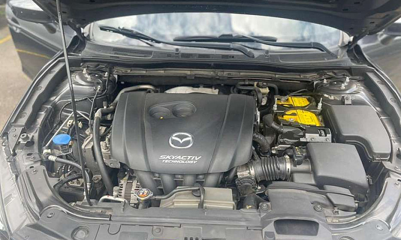 Vendo Mazda 3...
