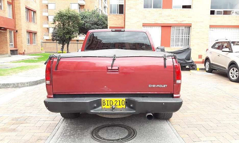 Chevrolet Cheyenne 1...