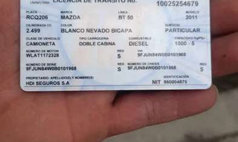 Vendo Camioneta Mazd...