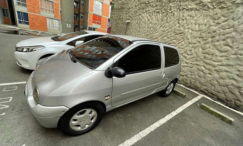 Vendo Renault Twingo...