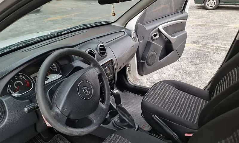 Renault Sandero 1.6...