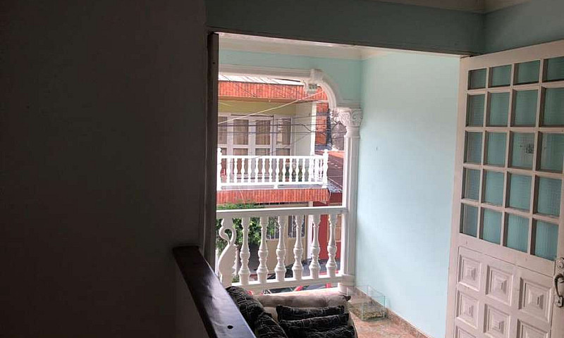 Casa De Dos Apartame...