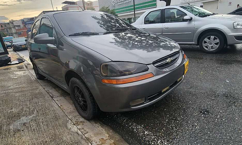 Chevrolet Aveo 1.5...