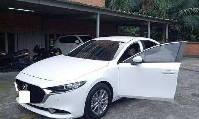 Impecable Mazda Ulti...