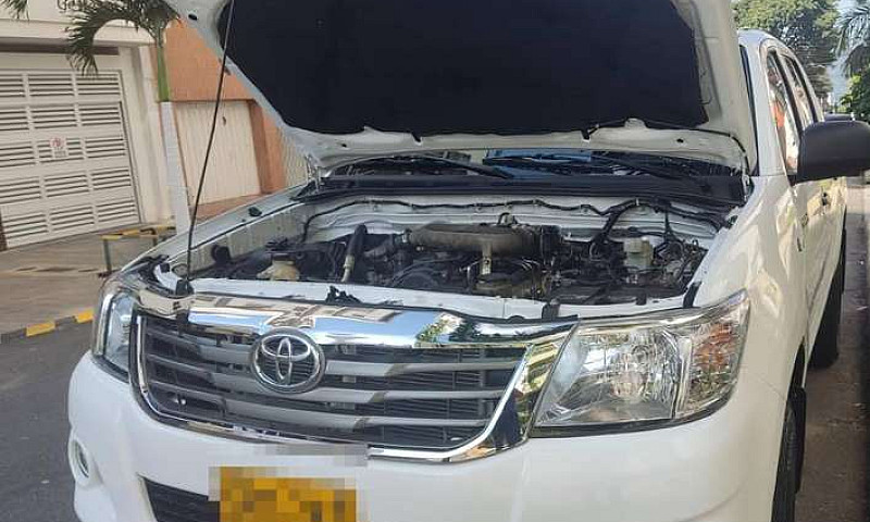 Toyota Hilux, 2.5 4X...