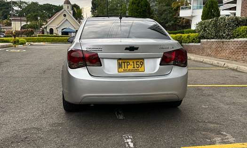 Vendo Chevrolet Cruz...