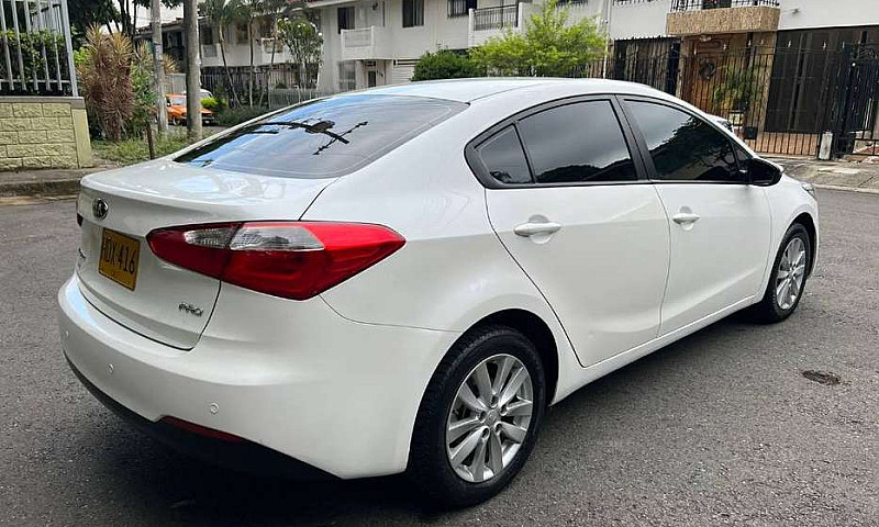 Kia Cerato Pro Ex...