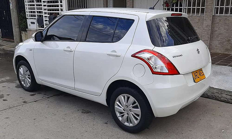 Suzuki Swift Live  2...