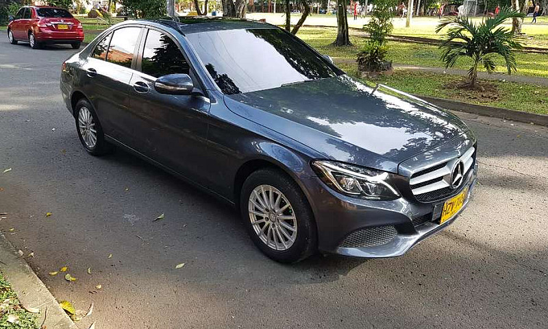 Mercedes Benz C 180
...