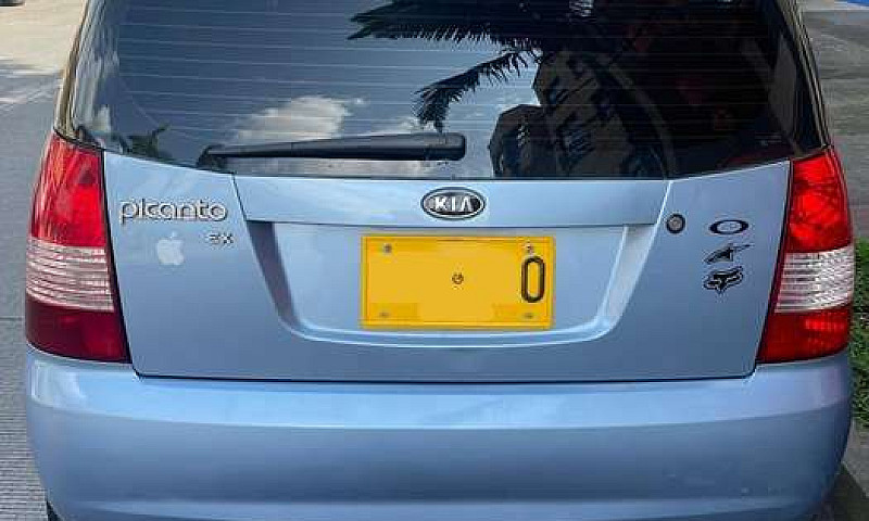 Vendo Kia Picanto 20...