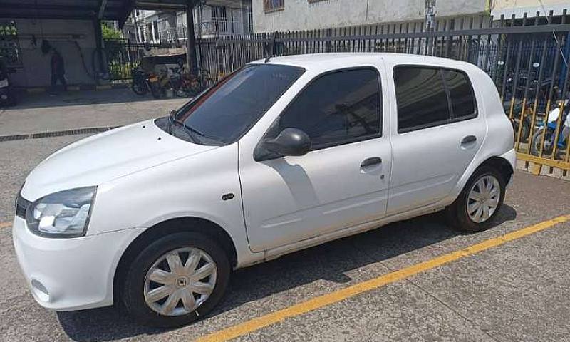 Vendo Renault Clio S...