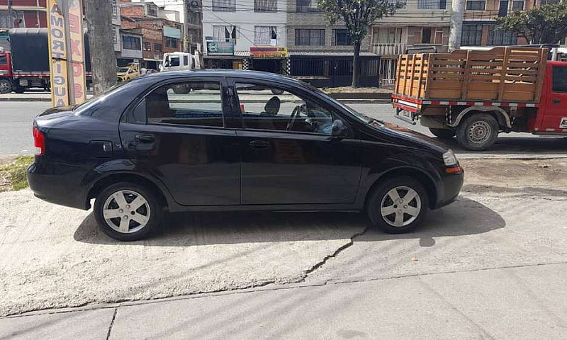 Se Vende Aveo Family...