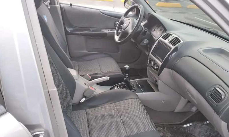 Vendo Ford Laser Exc...