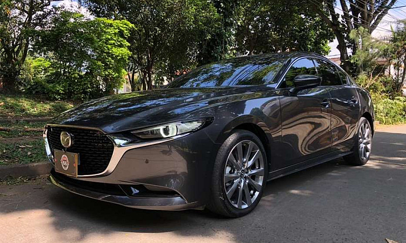 Mazda 3 Grand Tourin...