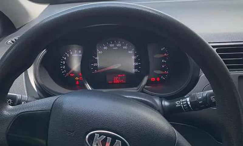 Kia Rio Spice Como N...