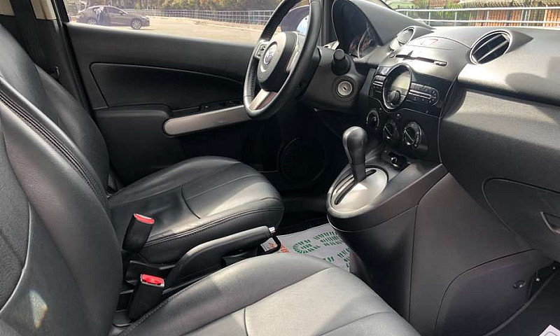 Vendo Mazda 2 Excele...