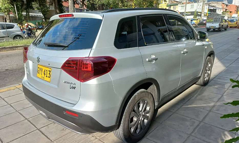 Suzuki Vitara Live A...