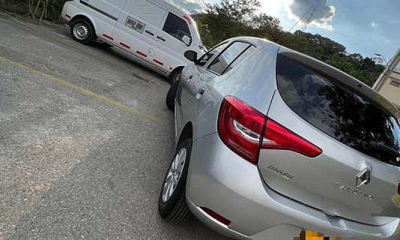 Vendo Sandero Life...