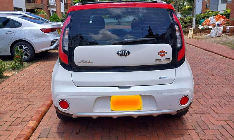 Kia Soul Summa At 20...