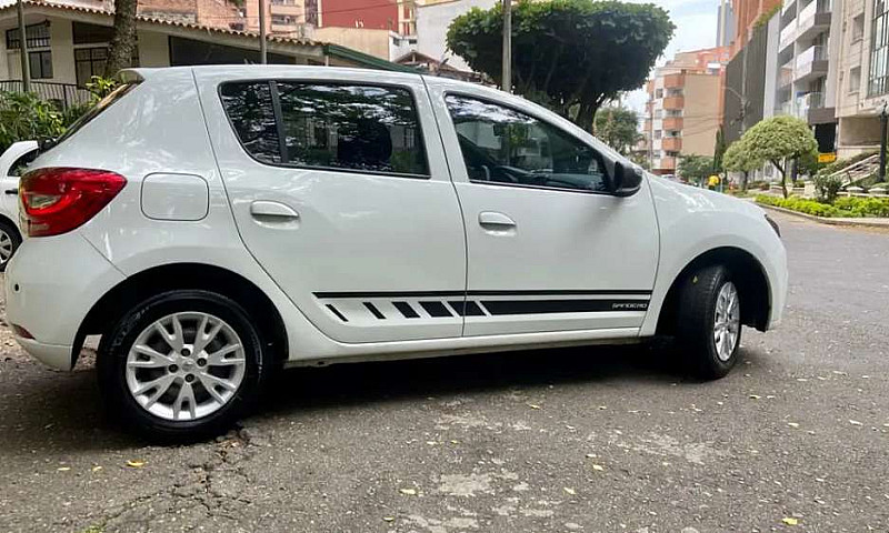 Sandero Life Más + N...