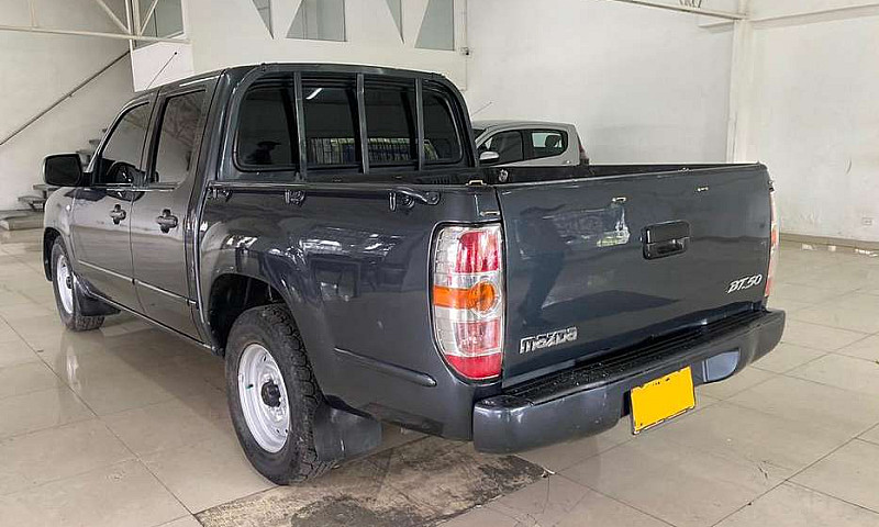 Mazda Bt 50 2013 4X2...
