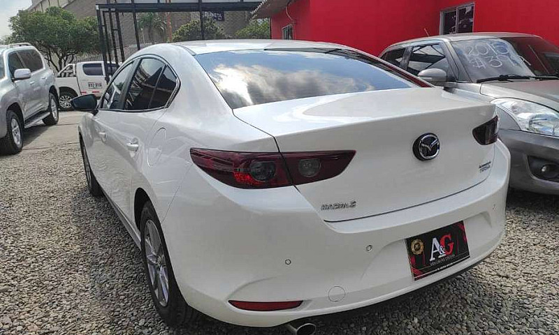 Mazda 3 Touring...