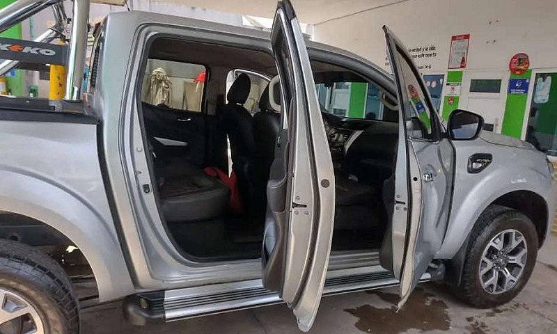 Vendo Camioneta Rena...