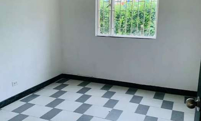 Arriendo Apto Rincón...