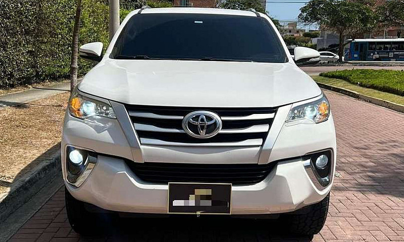 Toyota Fortuner 2017...