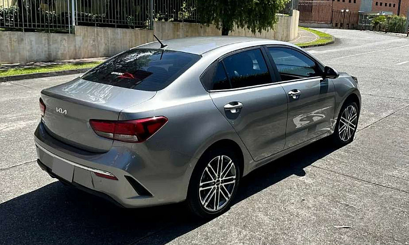 Kia Rio Vibrant 2023...