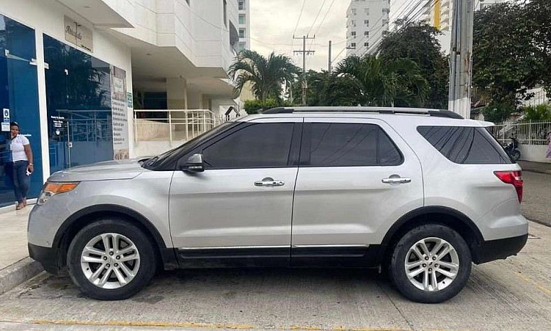 Ford Explorer 3.5 Li...