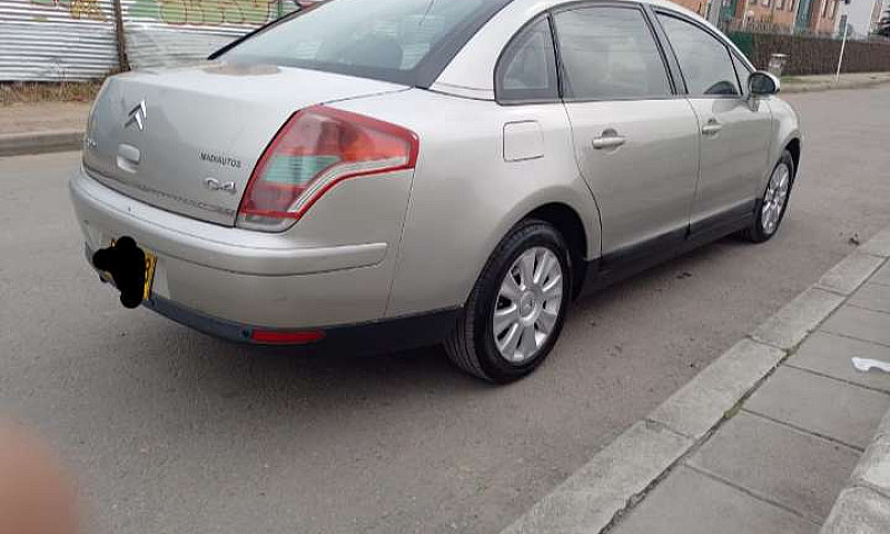 Citroen C4 Modelo 20...