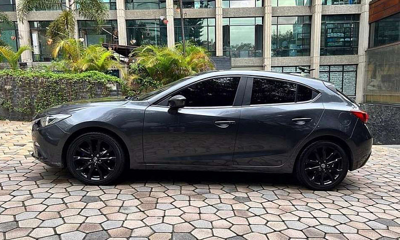 Mazda 3 Grand Tourin...