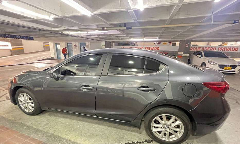 Mazda 3 Touring Auto...