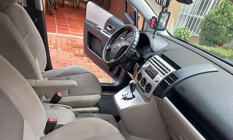 Mazda 5 Automática  ...