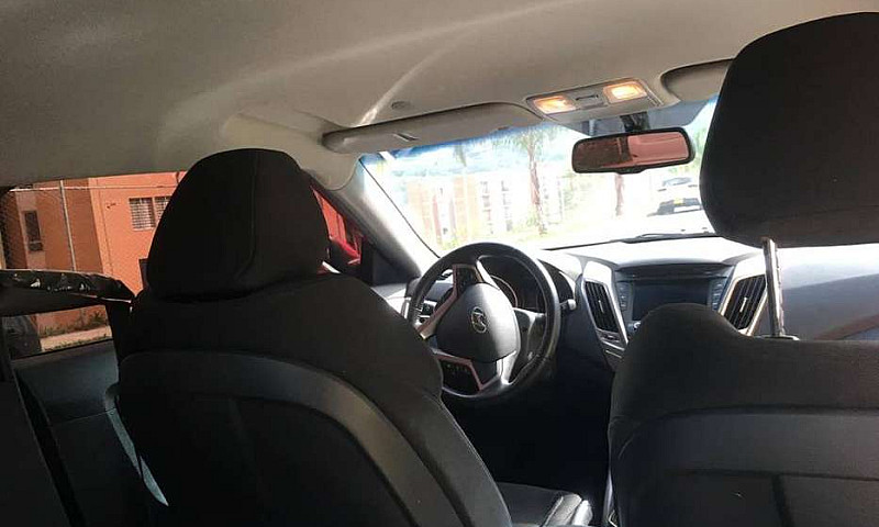 Hyundai Veloster Pre...
