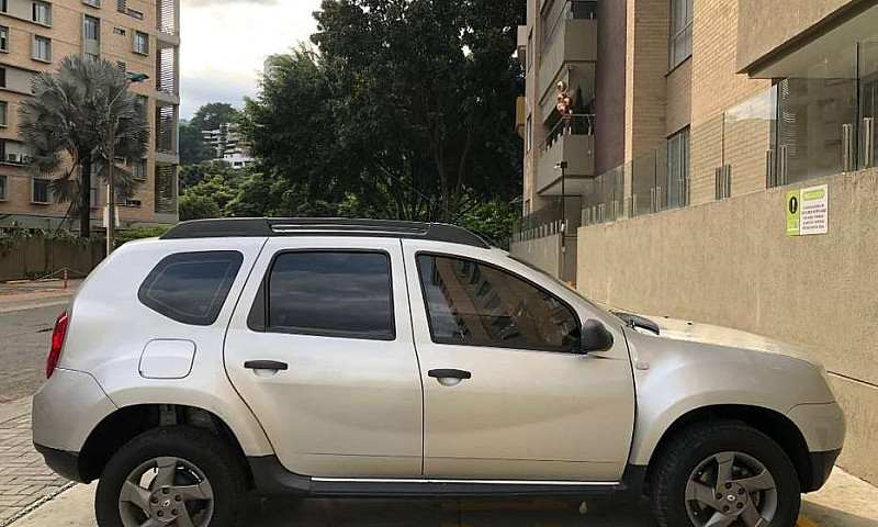 Renault Duster 2.0 4...