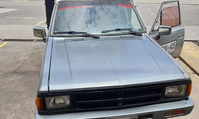 Camioneta Nissan Jr ...