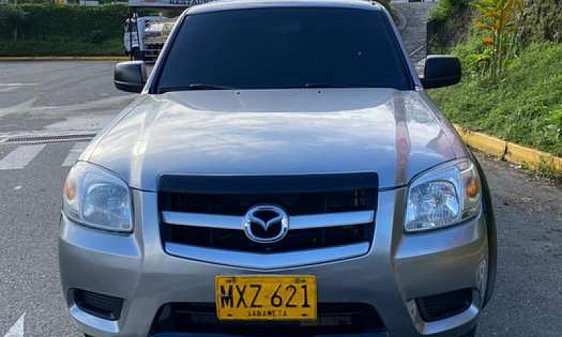 Vendo Mazda Bt 50 4X...