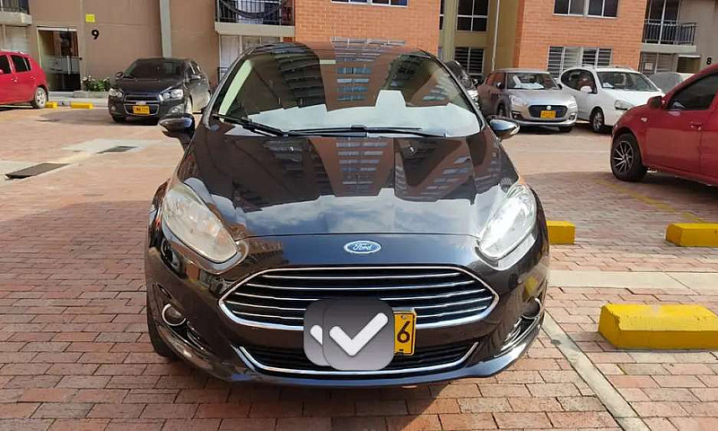 Vendo Ford Fiesta Ti...