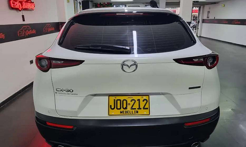 Vencambio Mazda Cx30...