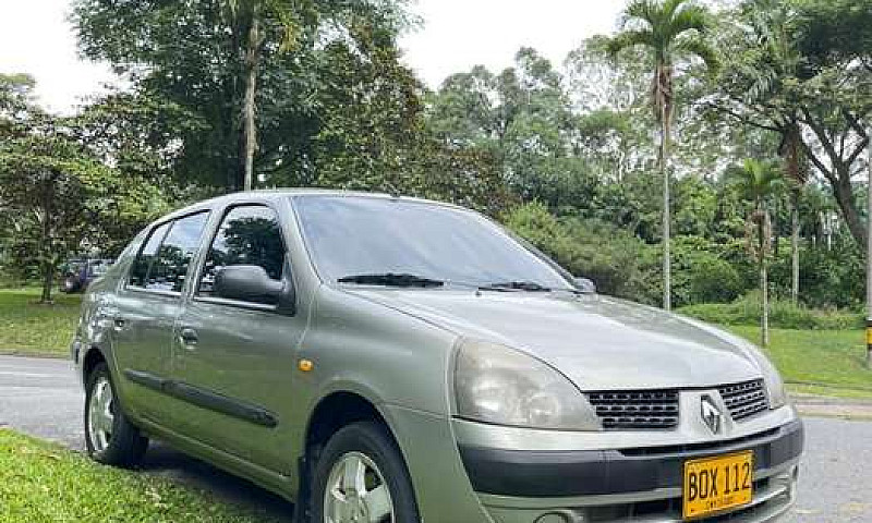 Carro Renault Symbol...