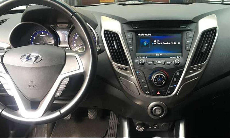 Hyundai Veloster Pre...