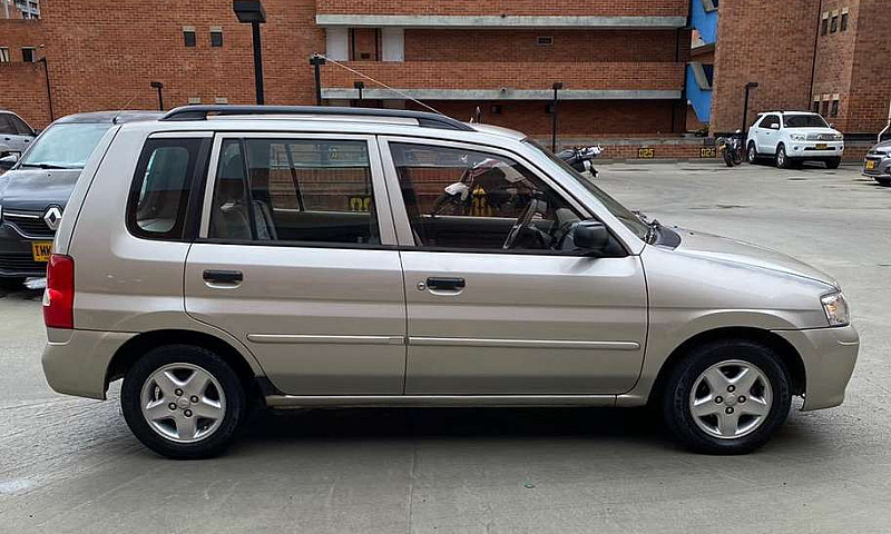 Mazda Demio 1.3 Full...